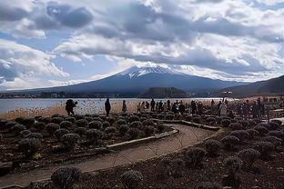 差点全灭！美女主播林梦鸽预测欧冠四强仅拜仁过关，此前预测世界杯全错？